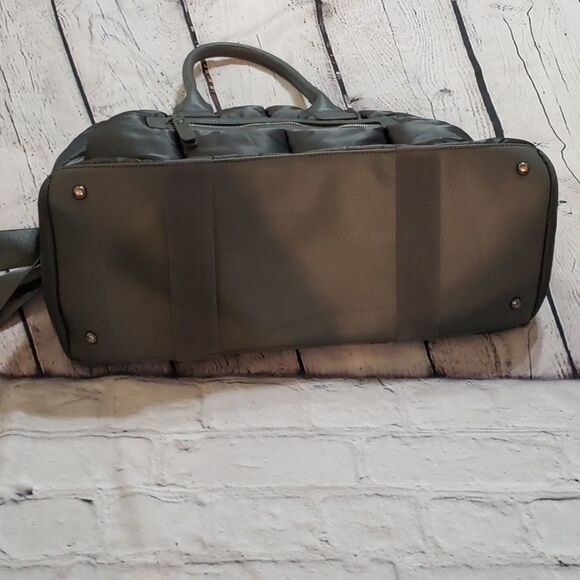 Sol and Selene Flying High Charcoal Travel Duffle Weekender Bag - Picture 9 of 9